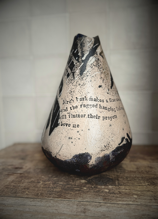 Seatree Teardrop Pot, Memorial