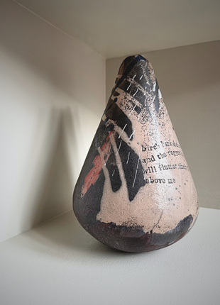 Seatree Teardrop Pot, Memorial