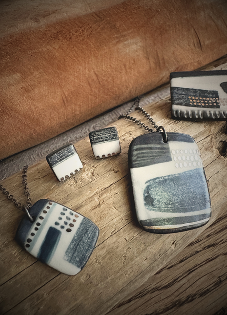 Katy Mai Landscape Studs